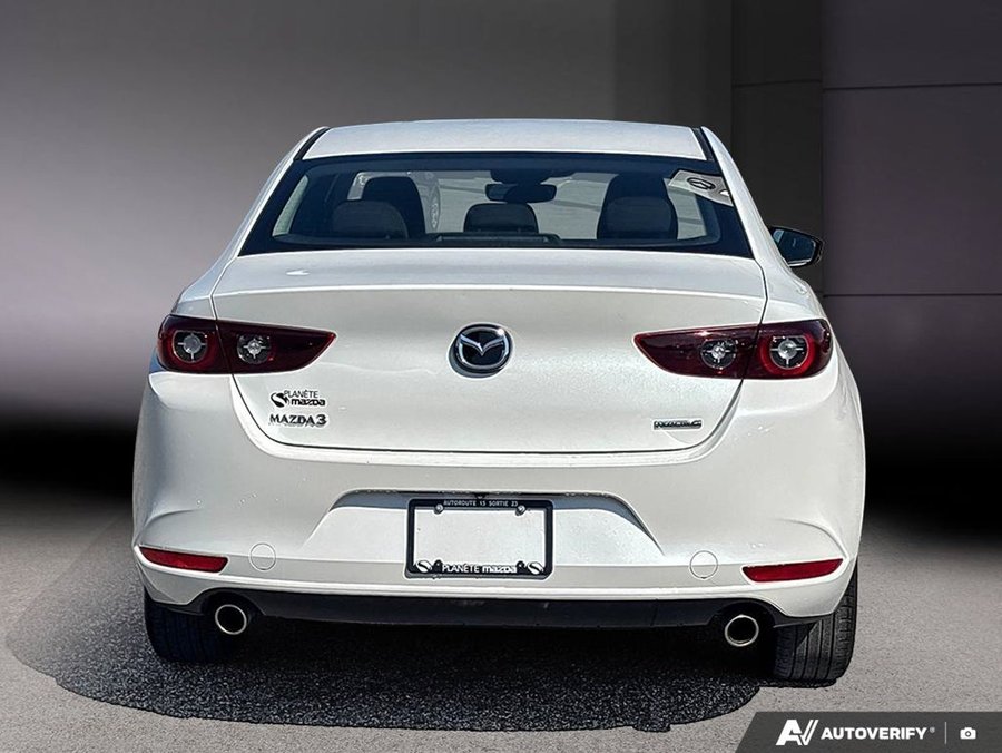 Mazda Mazda3 2022 2022 Blanc