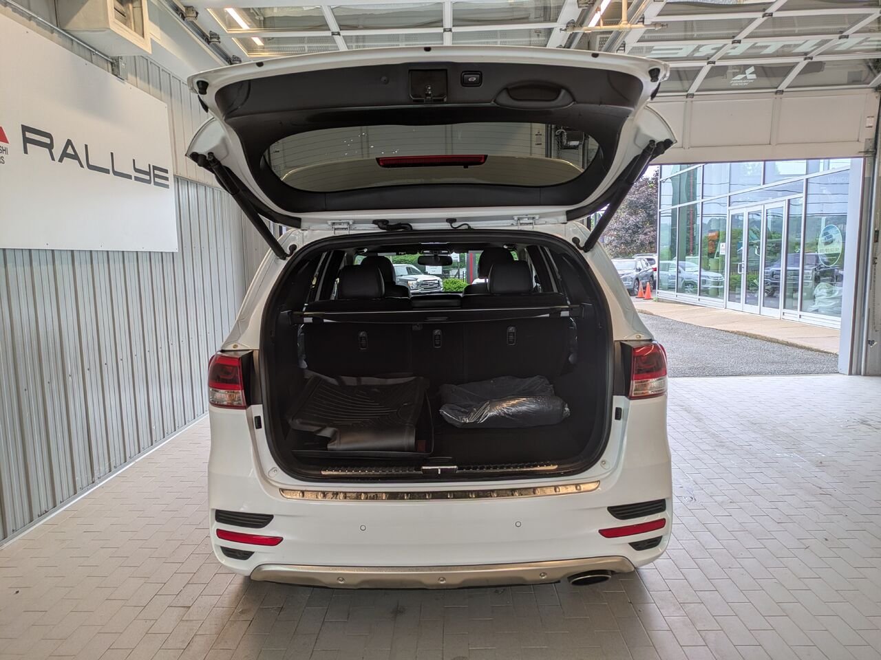 2018 Kia Sorento White Gatineau - photo #3