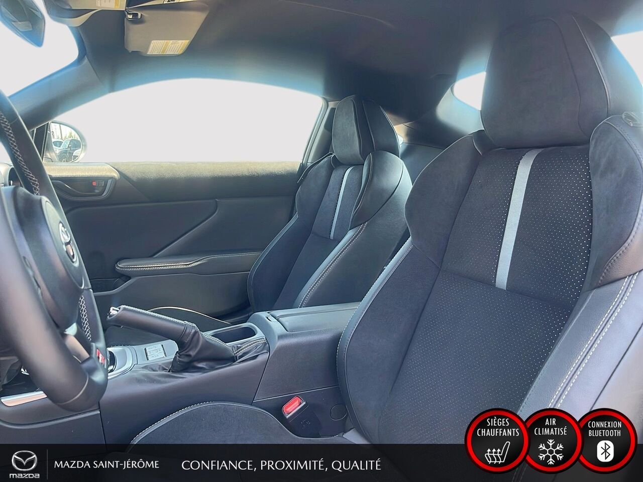 2025 Toyota GR86 Premium | AUTOMATIQUE | CLEAN CARFAX Grey Saint-Jérôme - photo #17