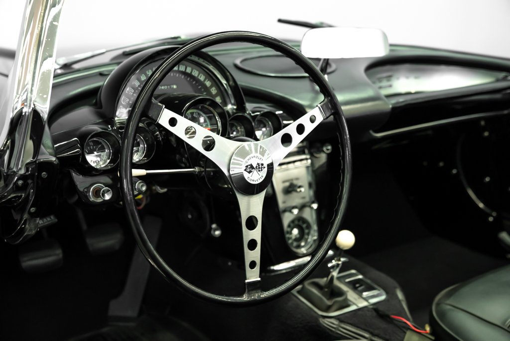 Chevrolet Corvette 1962 Noir Montréal - photo #23
