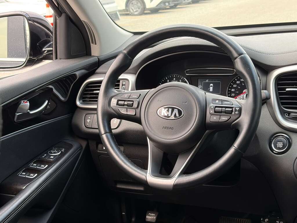 Kia Sorento 2017 Noir Gatineau - photo #15
