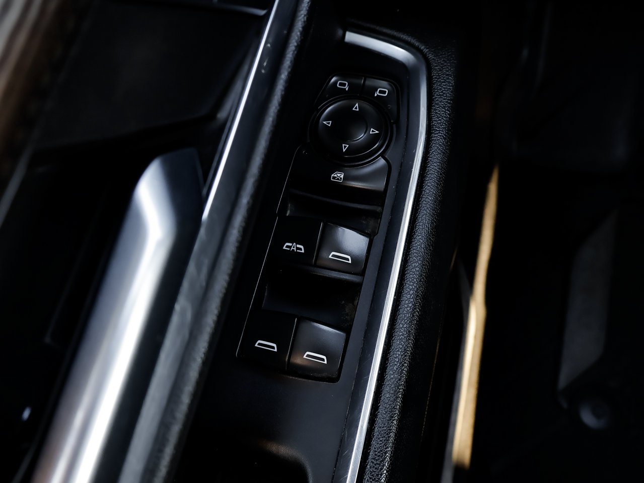 2024 Chevrolet Silverado 3500HD 4WD Crew Cab 159 LT White Sherwood Park - photo #16