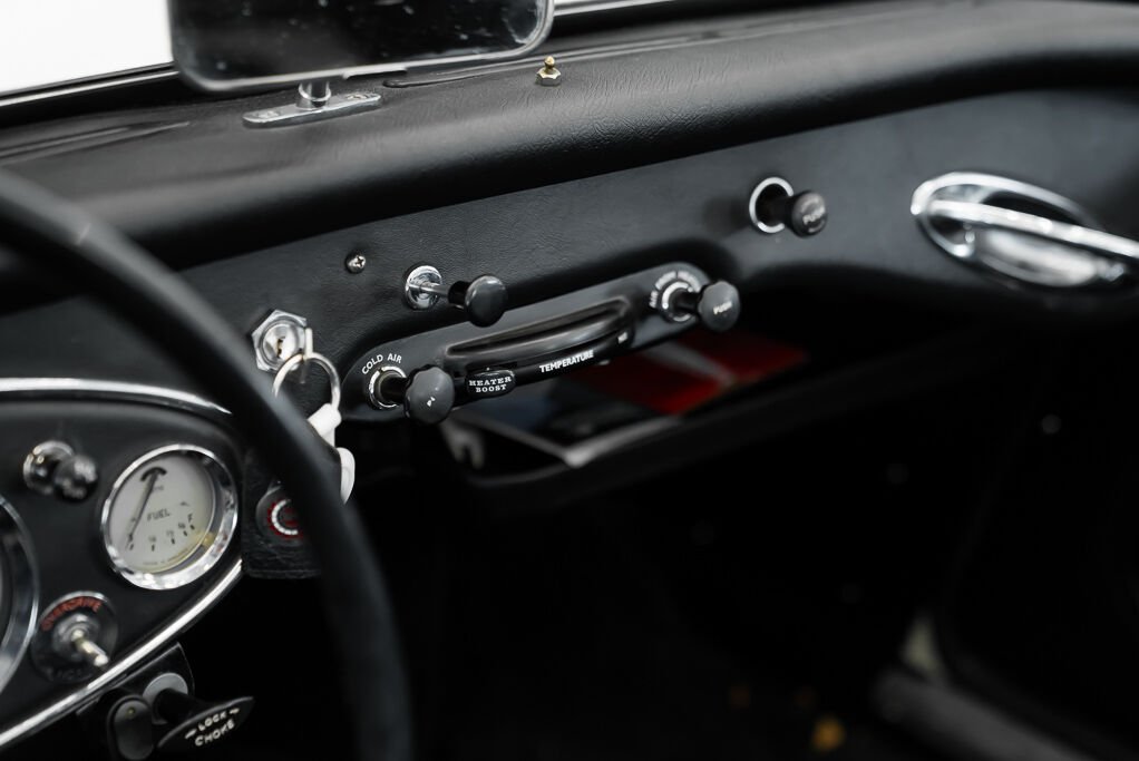 1961 Austin Healey BN7 Mrk 1 White Montreal - photo #18