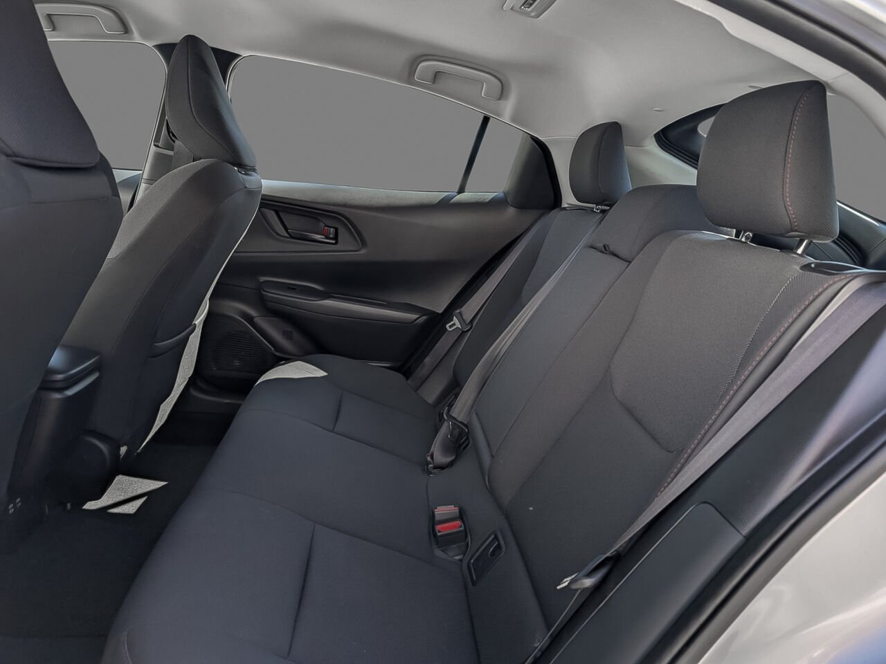 2024 Toyota Prius Prime JTDACACU4R3029870 Cutting Edge Silver Sherbrooke - photo #9
