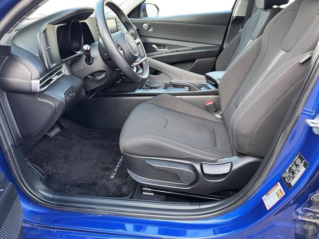 Hyundai Elantra NIV KMHLM4AG1NU363570 2022 Bleu Baie-Comeau - photo #9