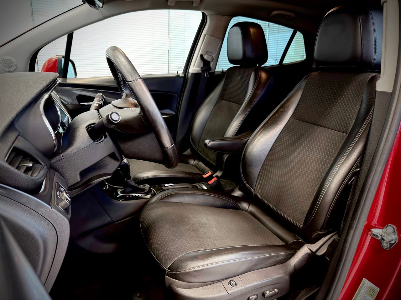 2017 Buick Encore Notre-Dame-des-Prairies - photo #14