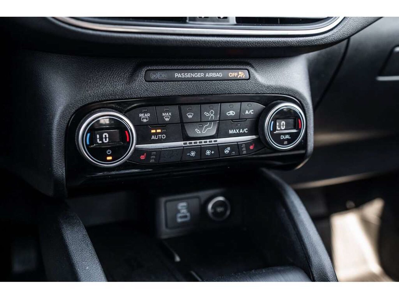 2021 Ford Escape Red Sainte-Julienne - photo #22