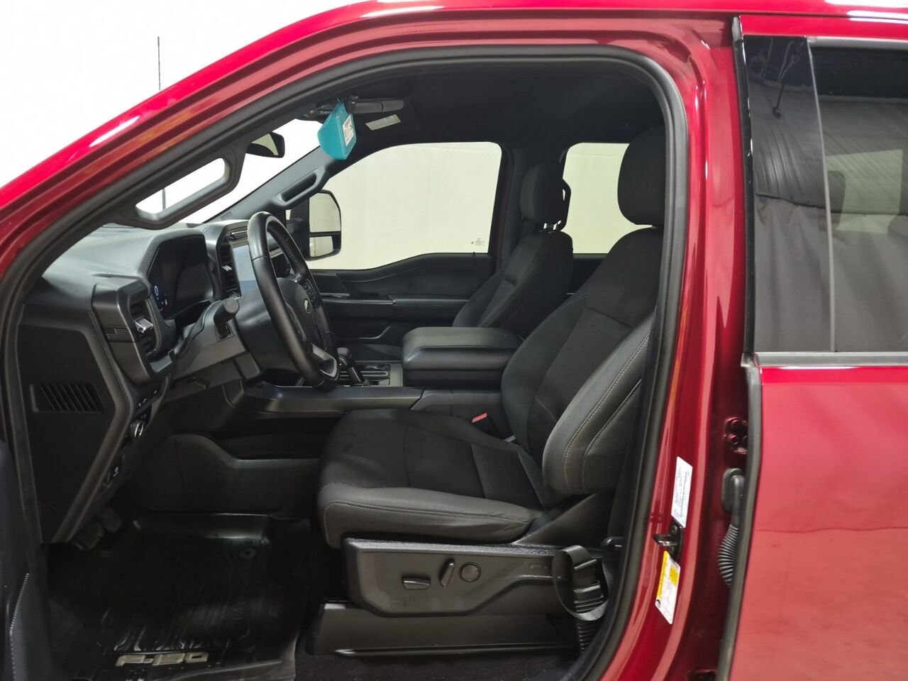 2024 Ford F-150 Red Châteauguay - photo #5