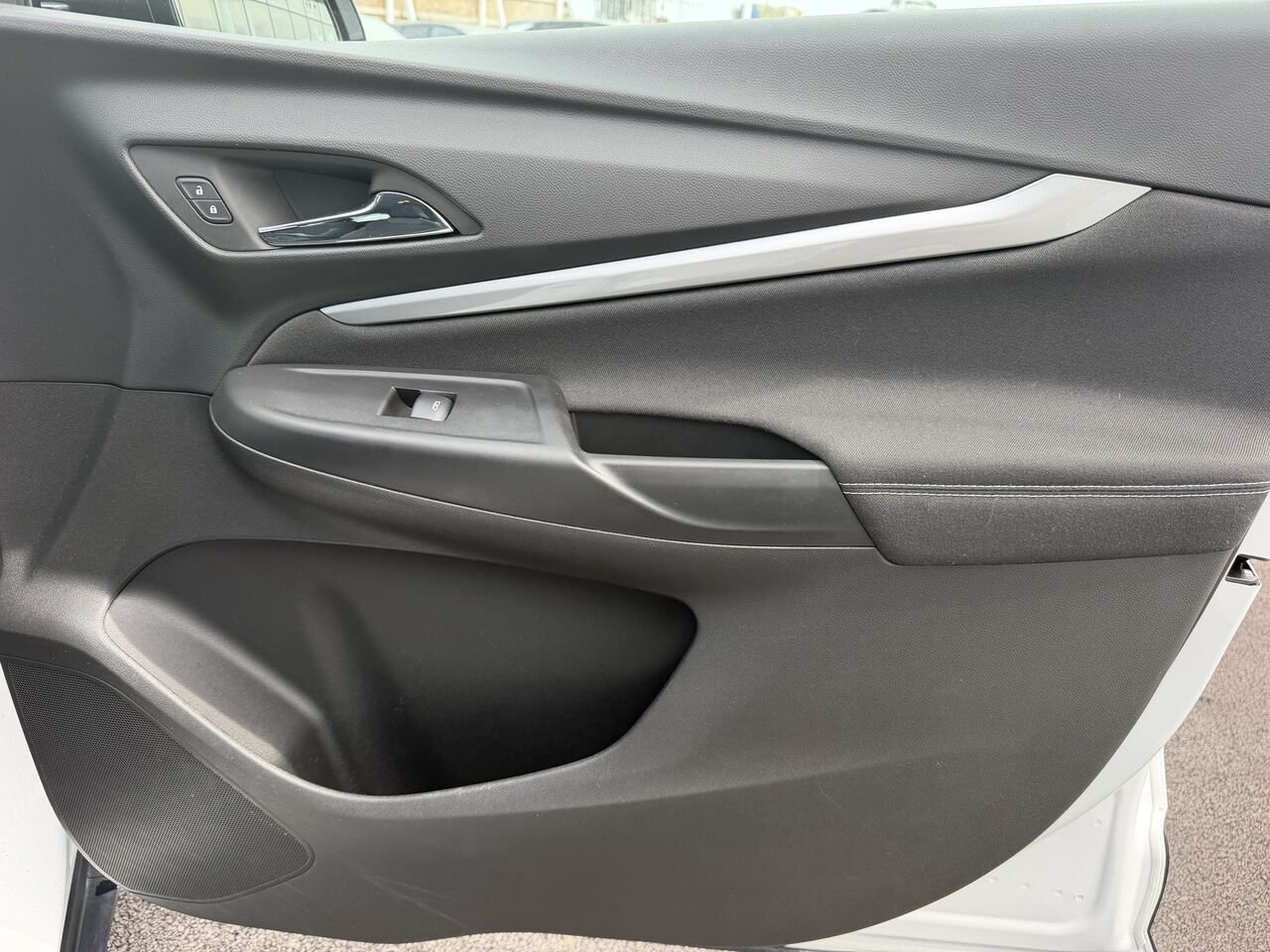 Chevrolet Bolt EUV LT 2023 Blanc Laval - photo #14