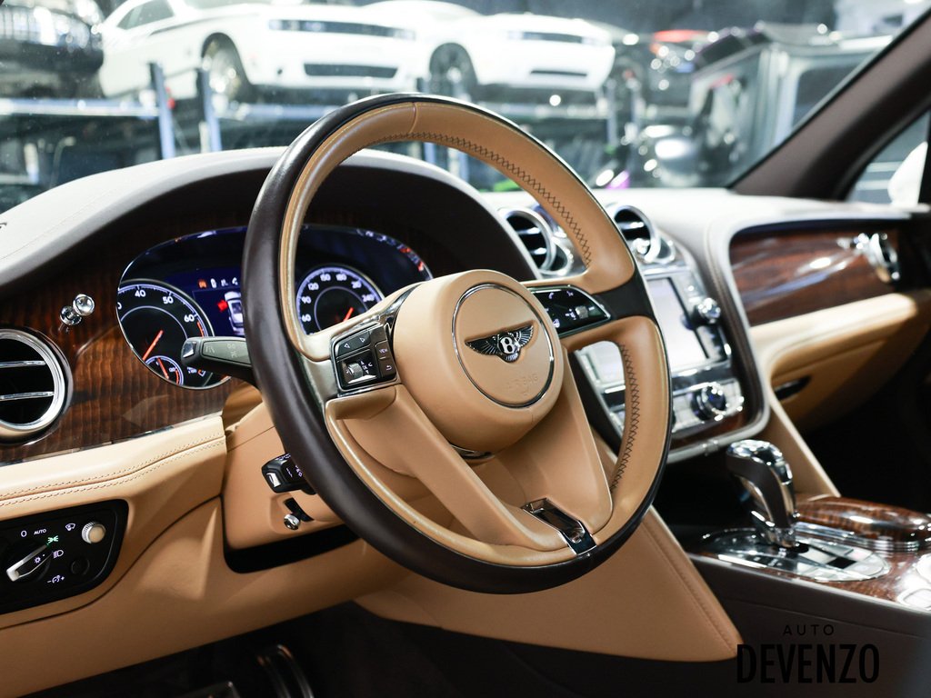 2017 Bentley Bentayga White Saint-Eustache - photo #17