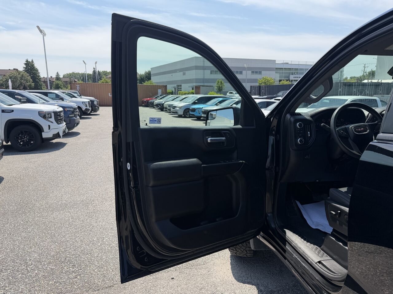 GMC SIERRA K1500 Pro cabine double 4RM 147 po 2023 Noir Ottawa & Gatineau - photo #1
