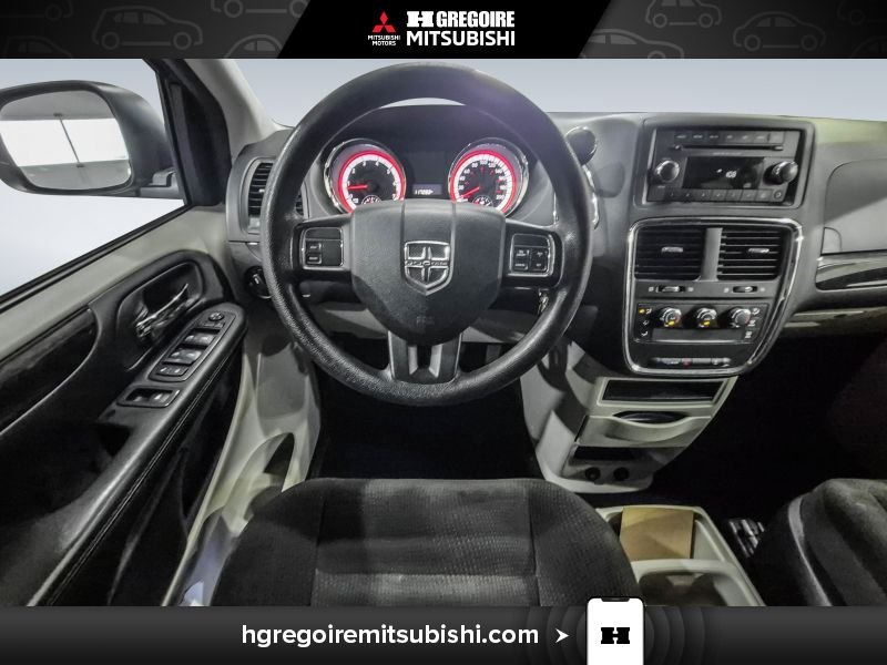 2017 Dodge GR Caravan Brown Blainville - photo #16