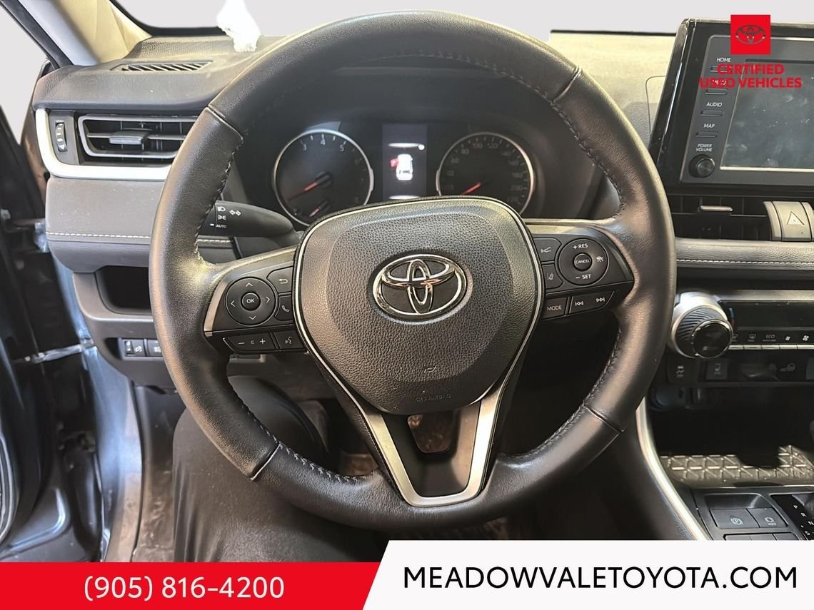 2022 Toyota RAV4 Sunroof, AWD, Power tailgate, Powers Drivers Seat, one owner Magnetic Grey Metallic Mississauga - photo #15