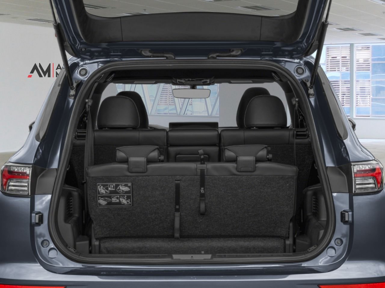 2026 MITSUBISHI Outlander Cosmic Blue Amos - photo #5