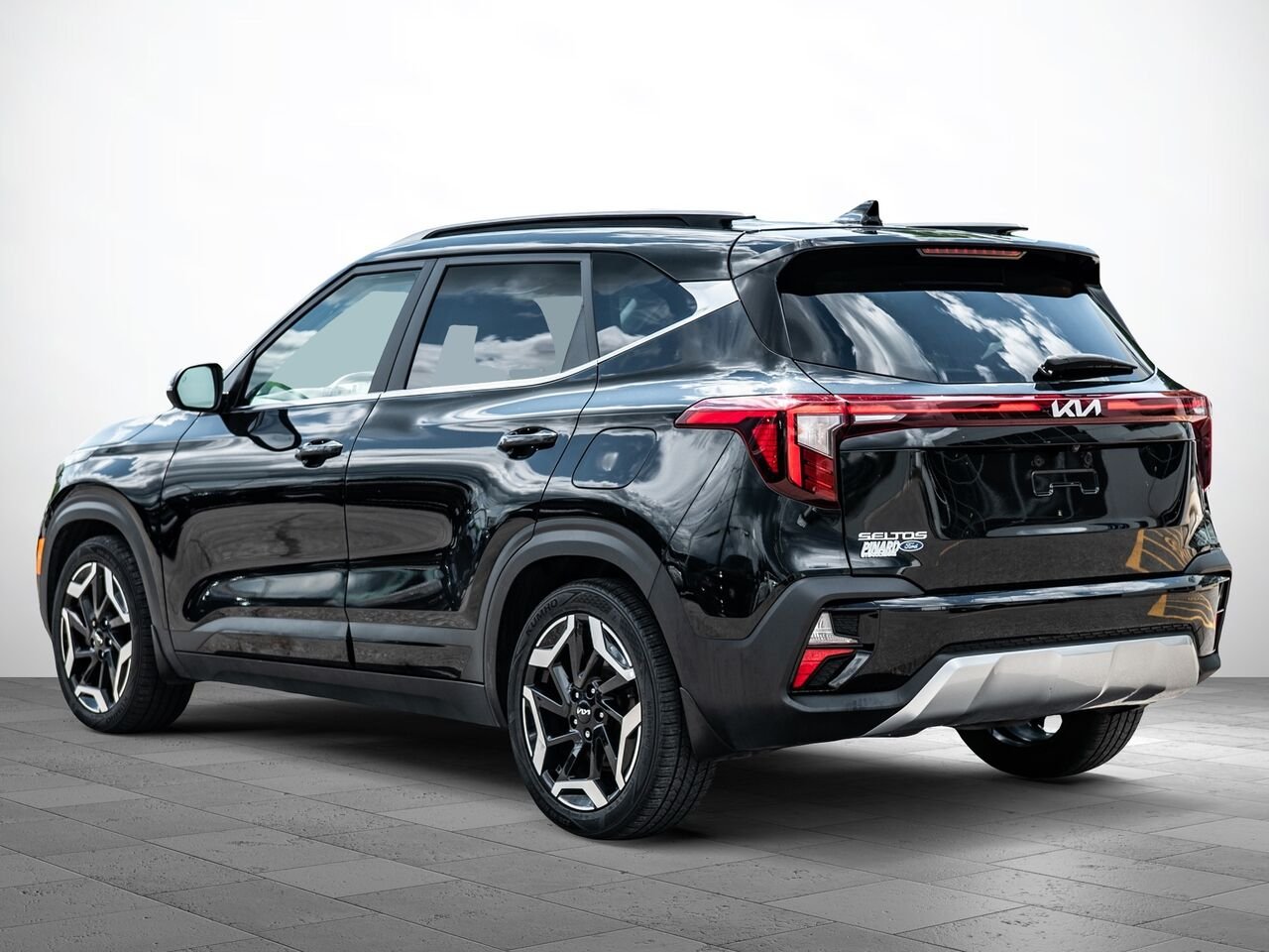 Kia Seltos 2024 Noir Sainte-Julienne - photo #4
