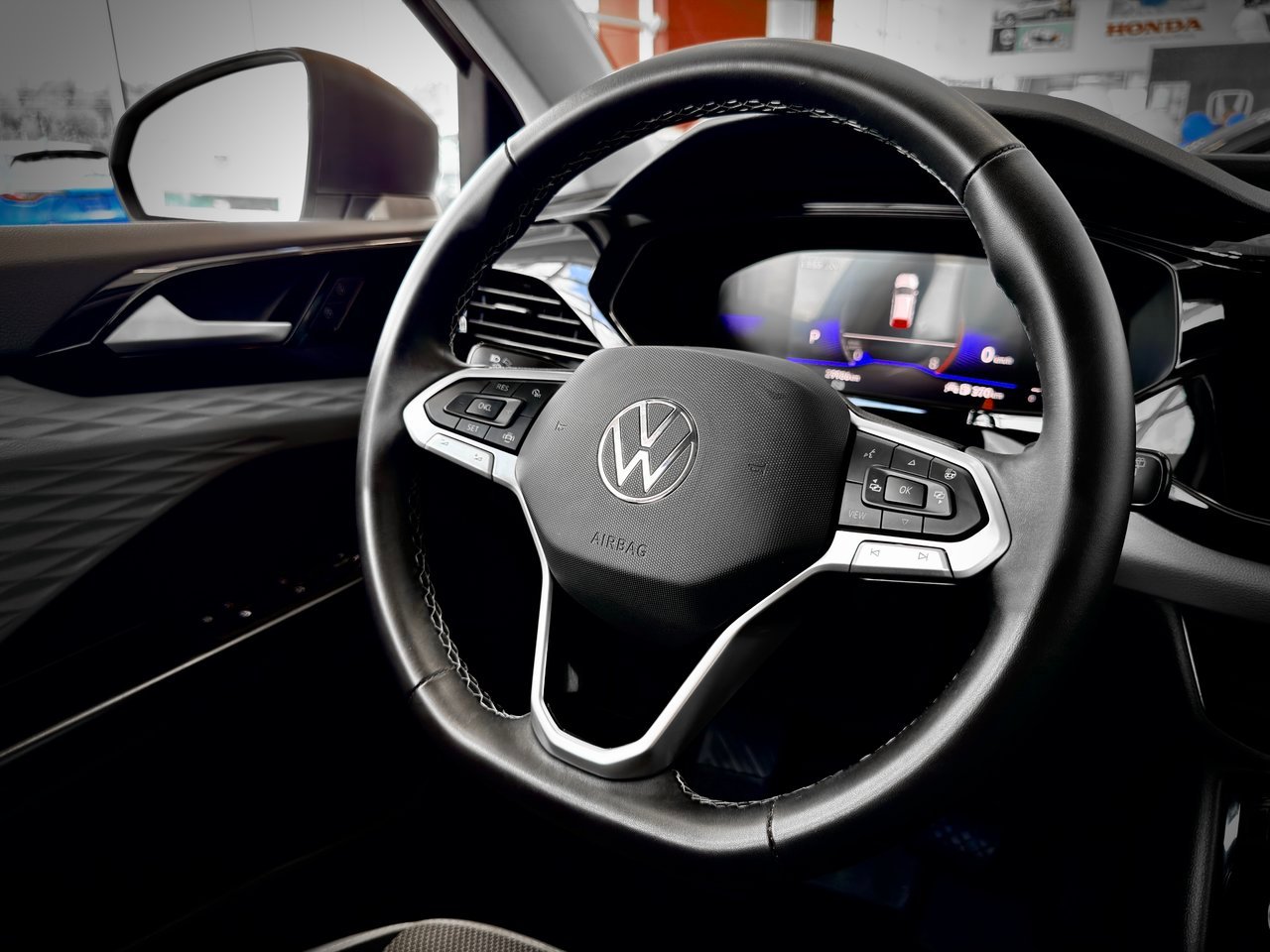 2024 Volkswagen Taos White Notre-Dame-des-Prairies - photo #22