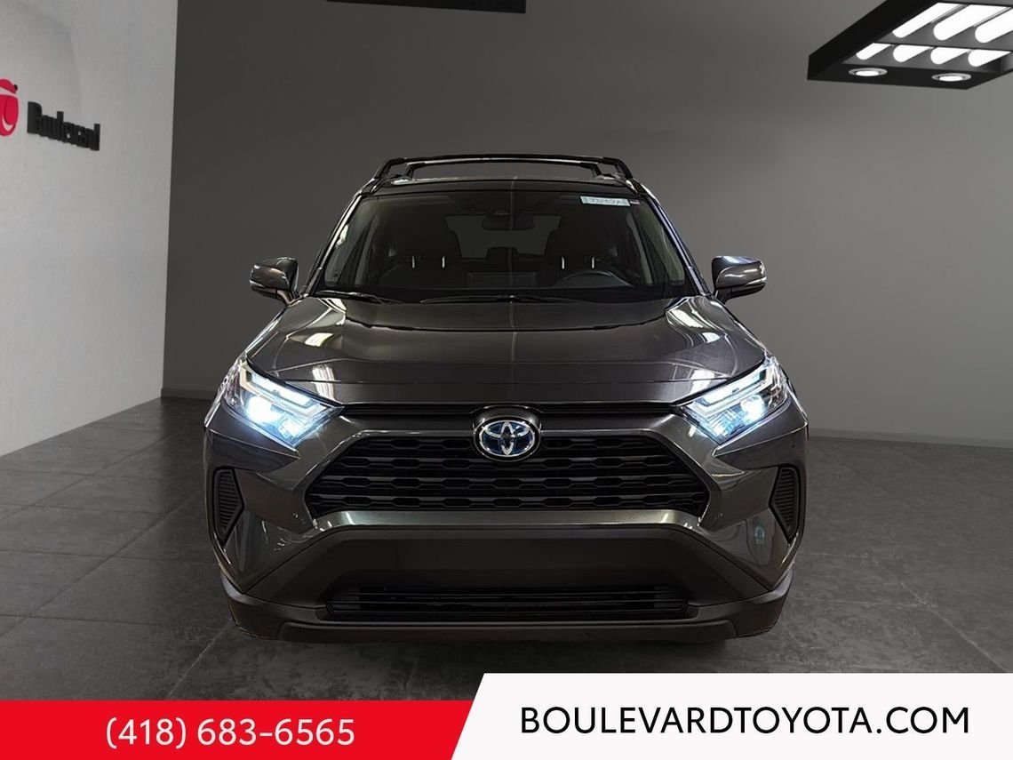 Toyota RAV4 Hybride 99232A-83 | XLE, AWD 2023 Gris Québec - photo #1