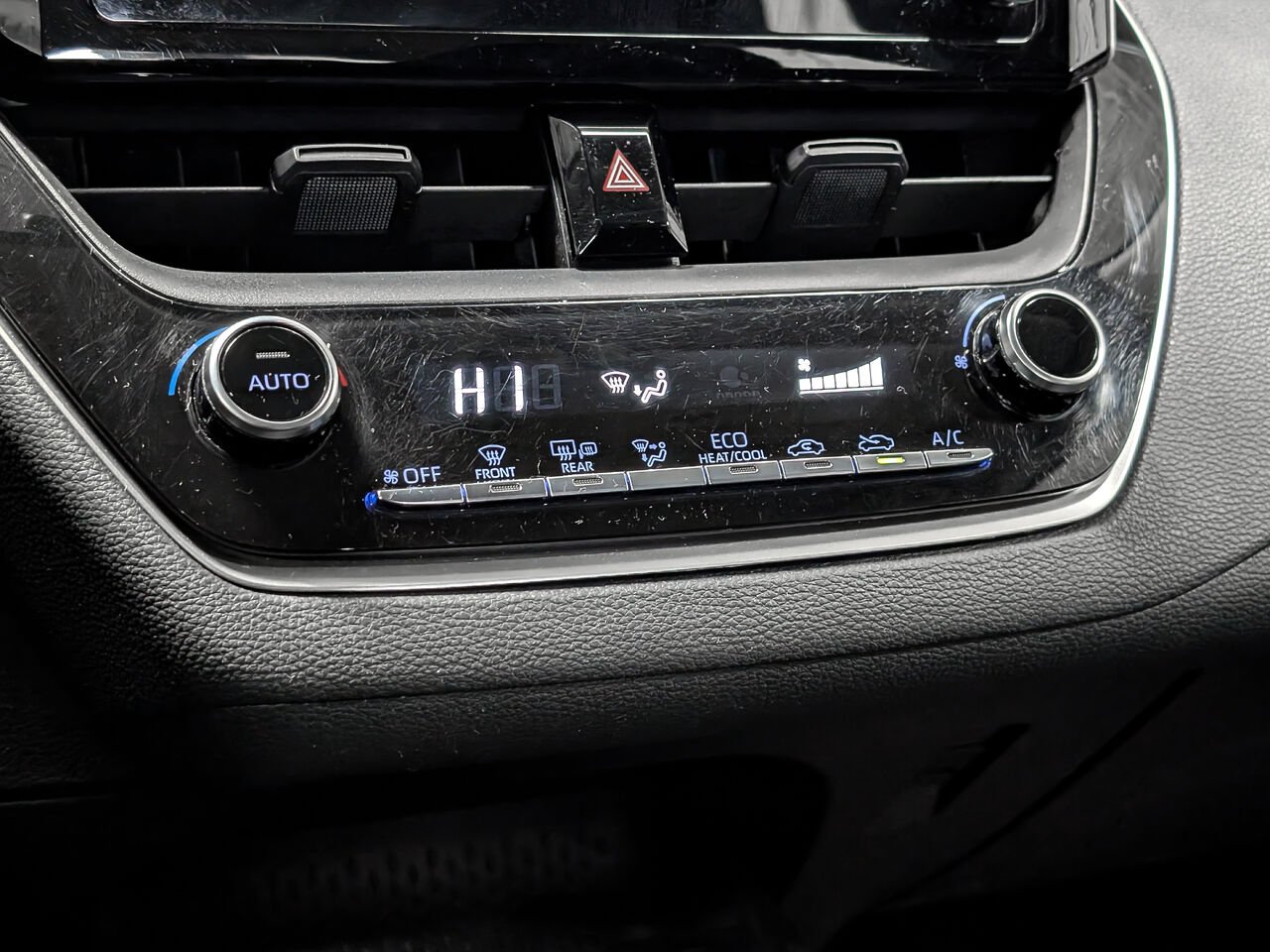 Toyota Corolla LE/SIÈGES CHAUFFANTS/CAMÉRA DE RECUL/BLUETOOTH/AC/ 2022 Bleu heliographique Sherbrooke - photo #10