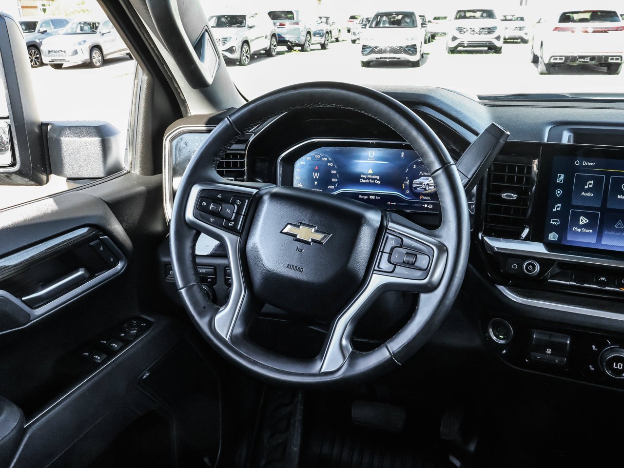 2025 Chevrolet Silverado 1500 4WD Crew Cab 147 LT White Sherwood Park - photo #17