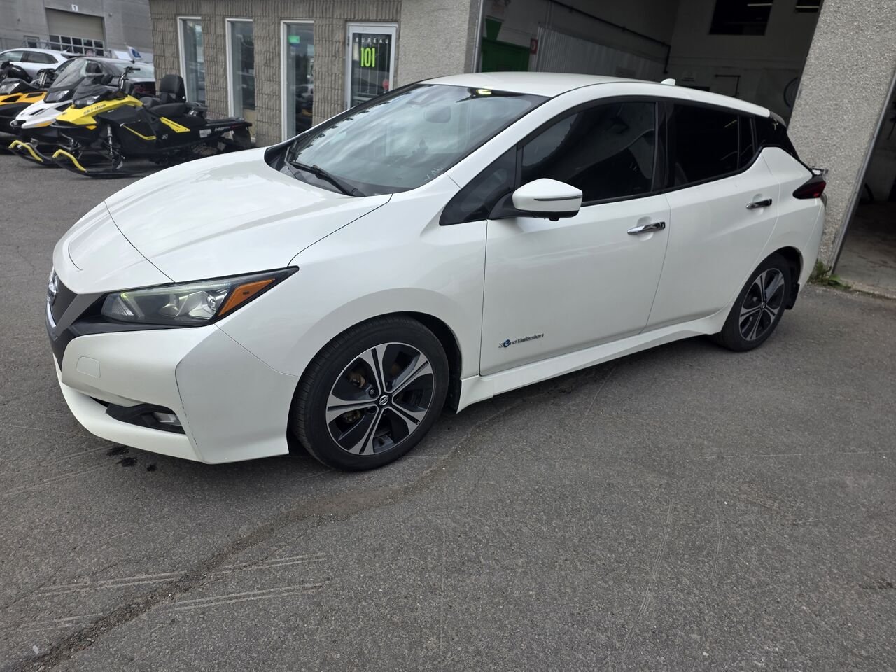 Nissan LEAF 2018 Blanc Longueuil, - photo #1