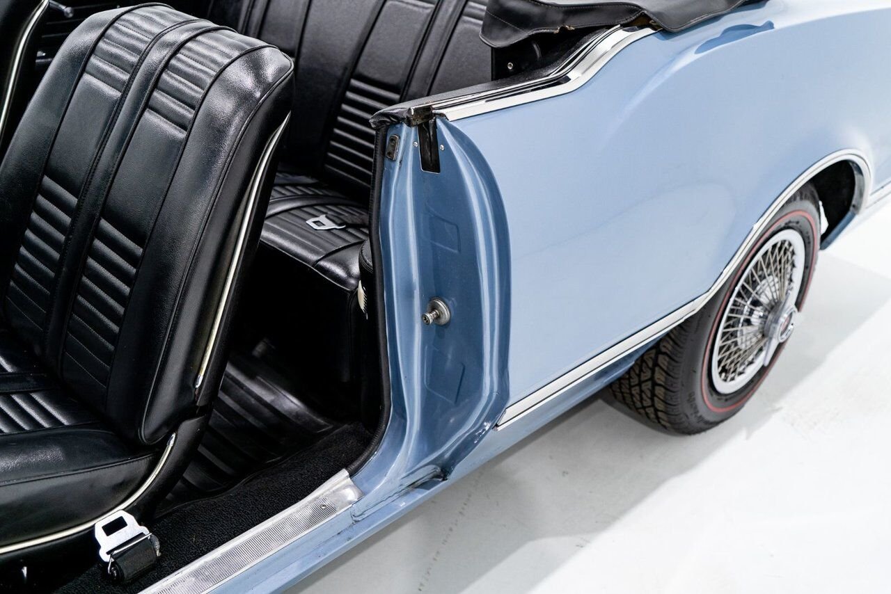 1966 Oldsmobile 442 PRIX EN USD | Matching# 400cu.in. 4-Speed Blue Montreal - photo #78