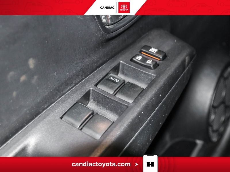 2014 Toyota Yaris Green Blainville - photo #20