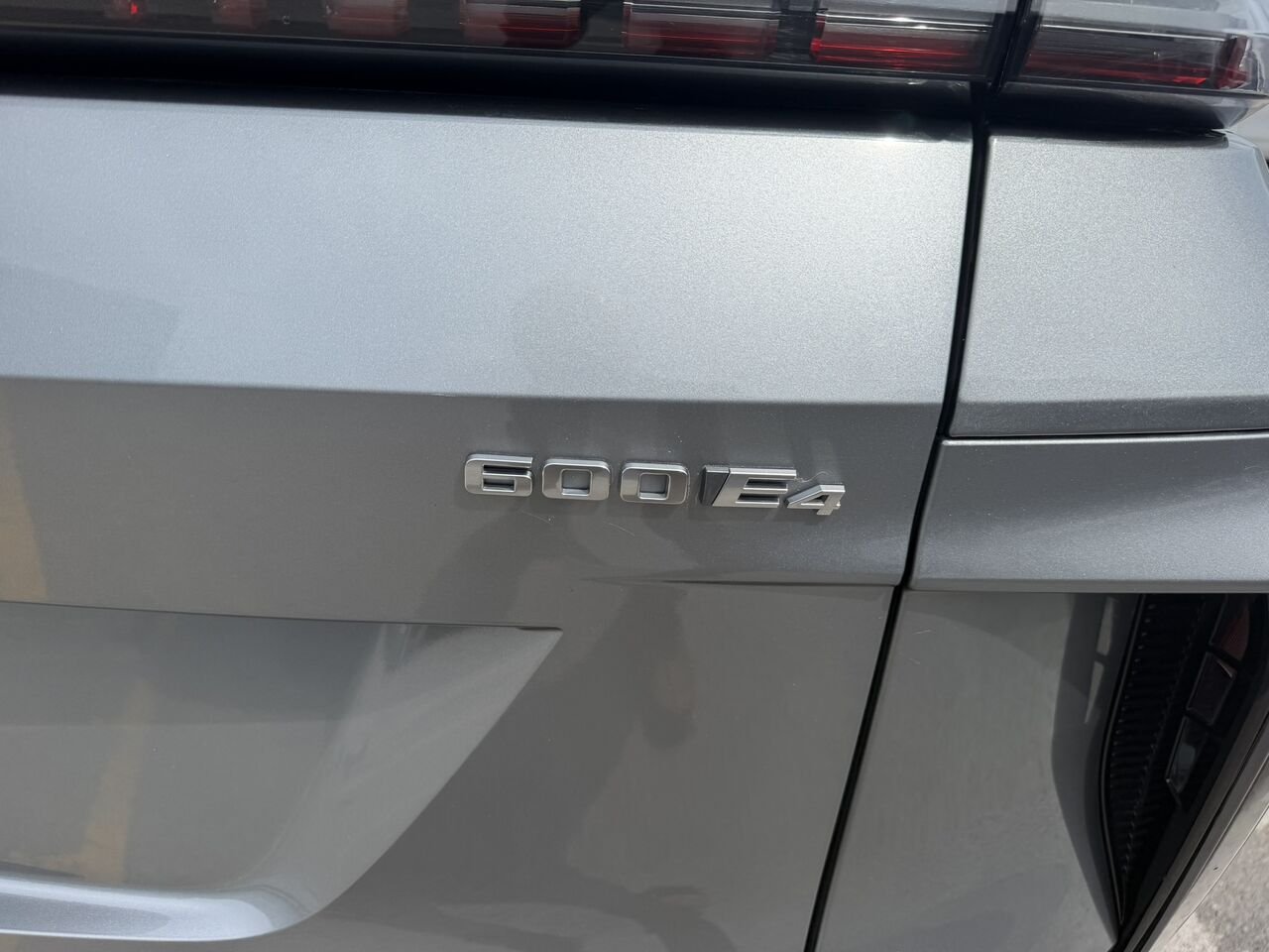 Cadillac LYRIQ Sport AWD FINANCEMENT À PARTIR DE 0.99% 2024 Argent Laval - photo #11