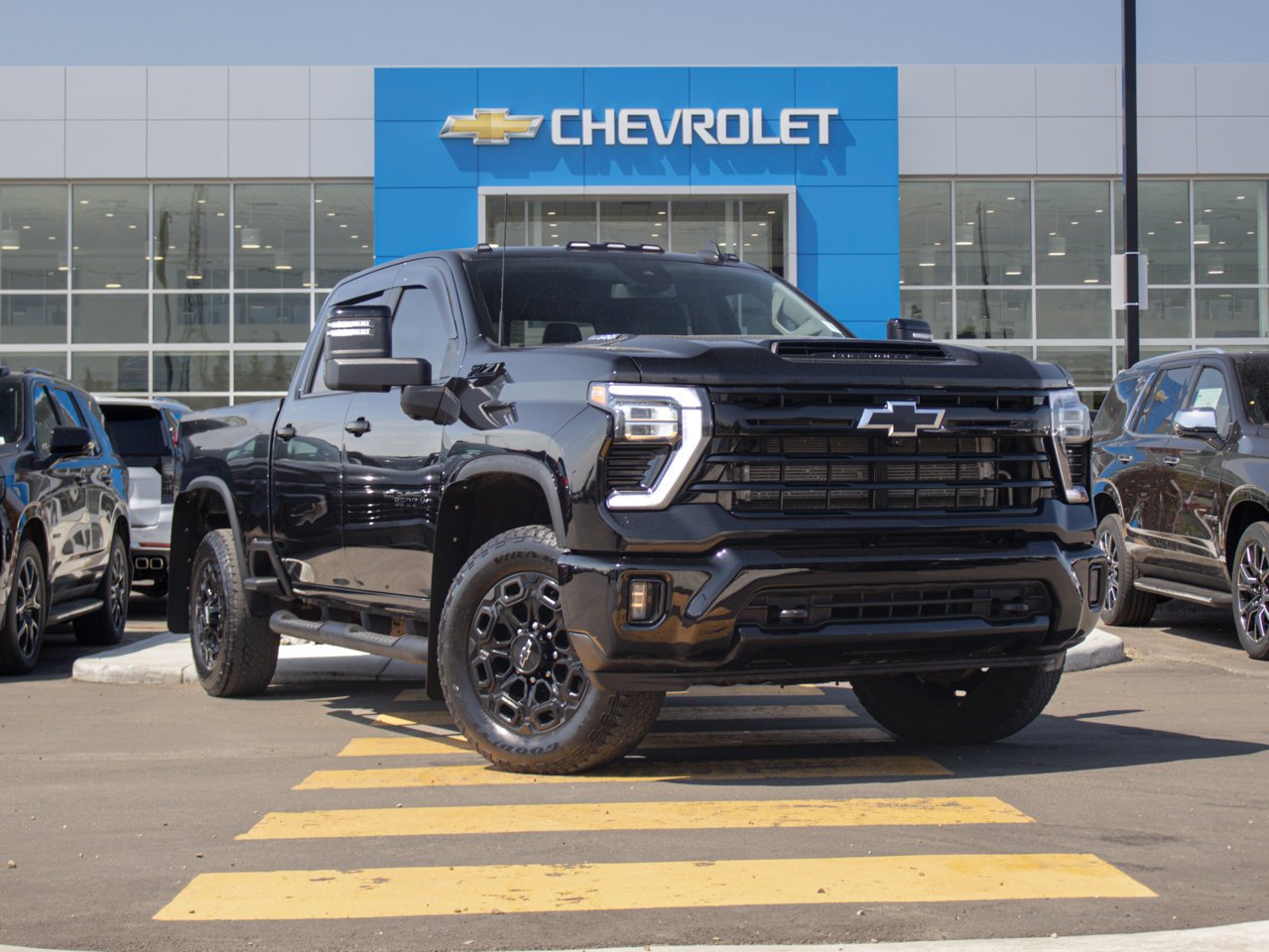 2024 Chevrolet Silverado 2500HD 4WD Crew Cab 159 LT Black Sherwood Park - photo #1