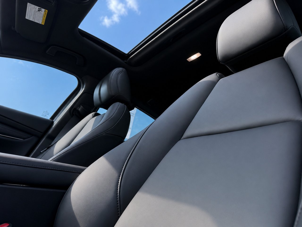 2024 MAZDA 3 sport GS luxury Grey Châteauguay - photo #6