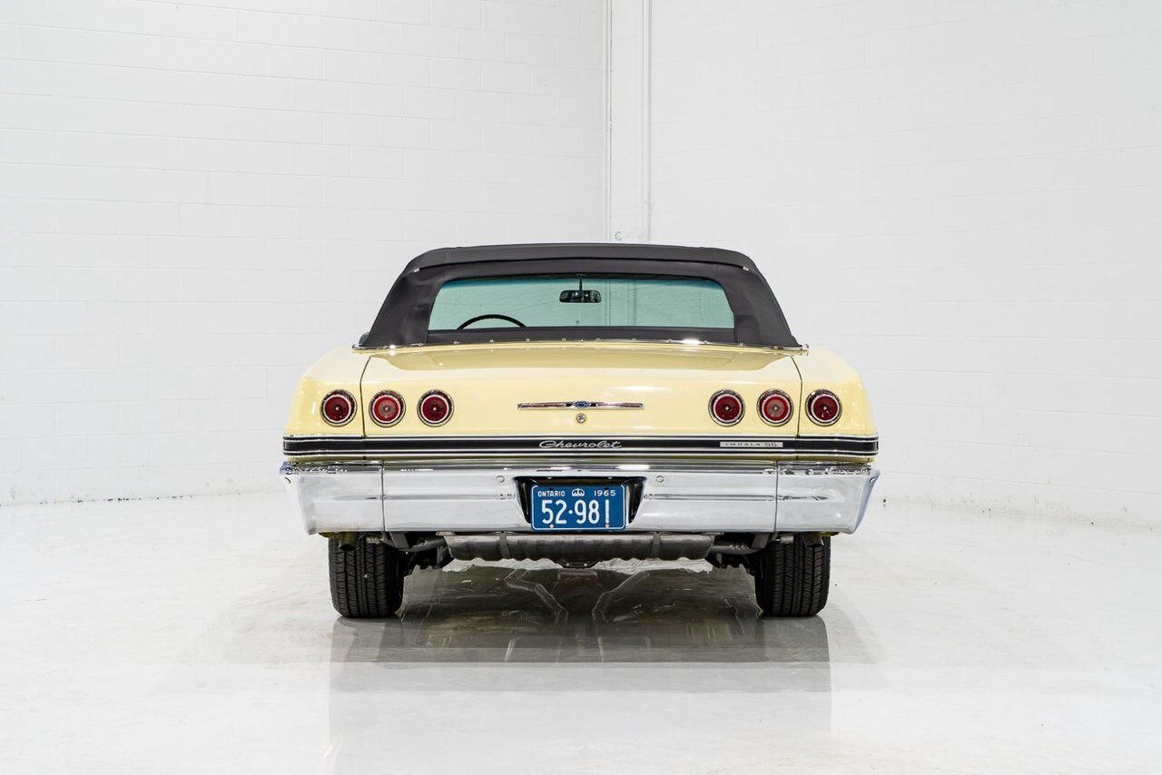 1965 Chevrolet Impala SS *PRIX EN USD* 396/325HP 4spd frame off restoration Yellow Montreal - photo #110
