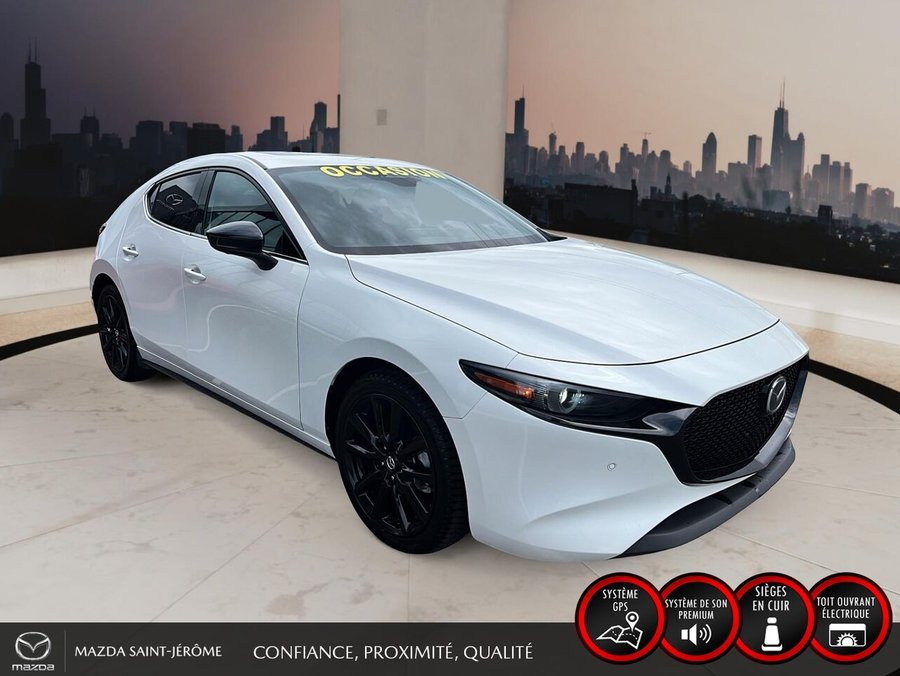 Mazda Mazda3 Sport GT avec moteur turbo | CUIR ROUGE | AWD | TOIT OUVRANT 2025 Blanc