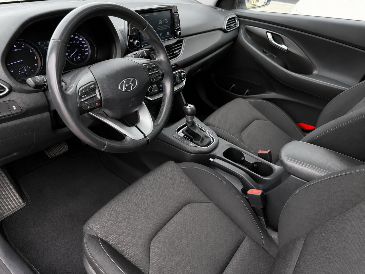2020 HYUNDAI ELANTRA GT Luxury White Châteauguay - photo #1