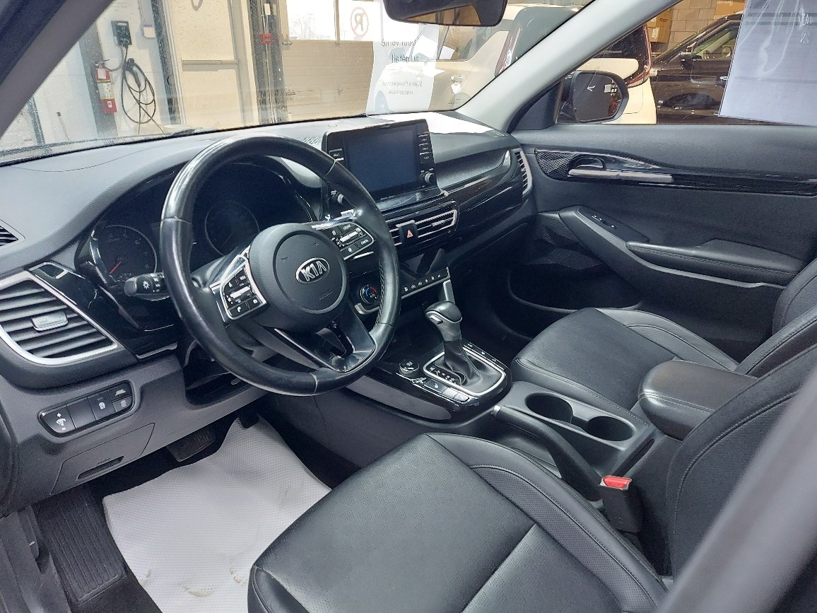 2021 Kia Seltos Black Blainville - photo #15