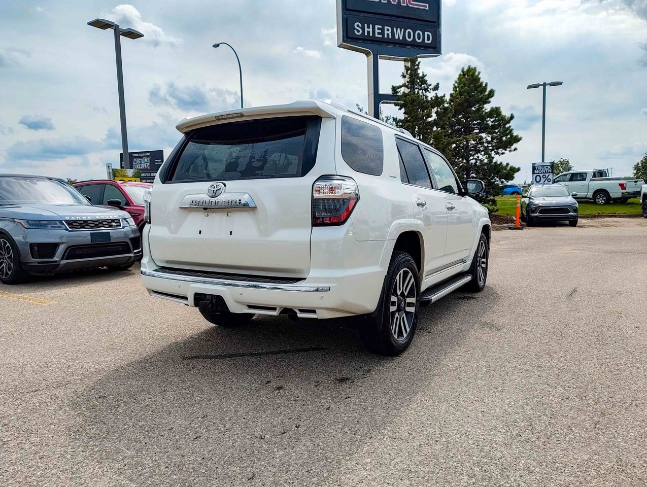2022 Toyota 4Runner 4WD White Sherwood Park - photo #5