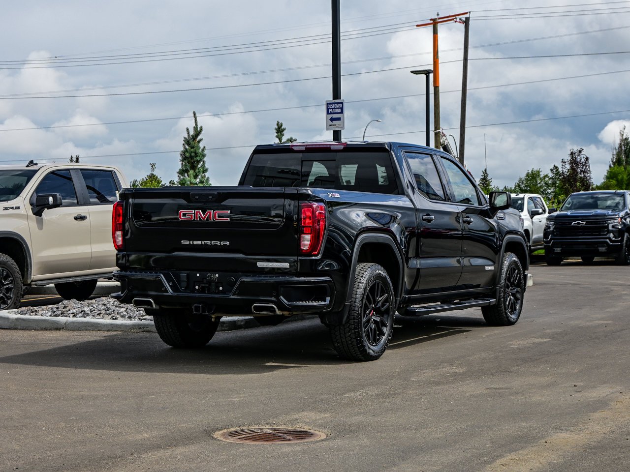 2024 GMC Sierra 1500 4WD Crew Cab 147 Elevation Black Sherwood Park - photo #12