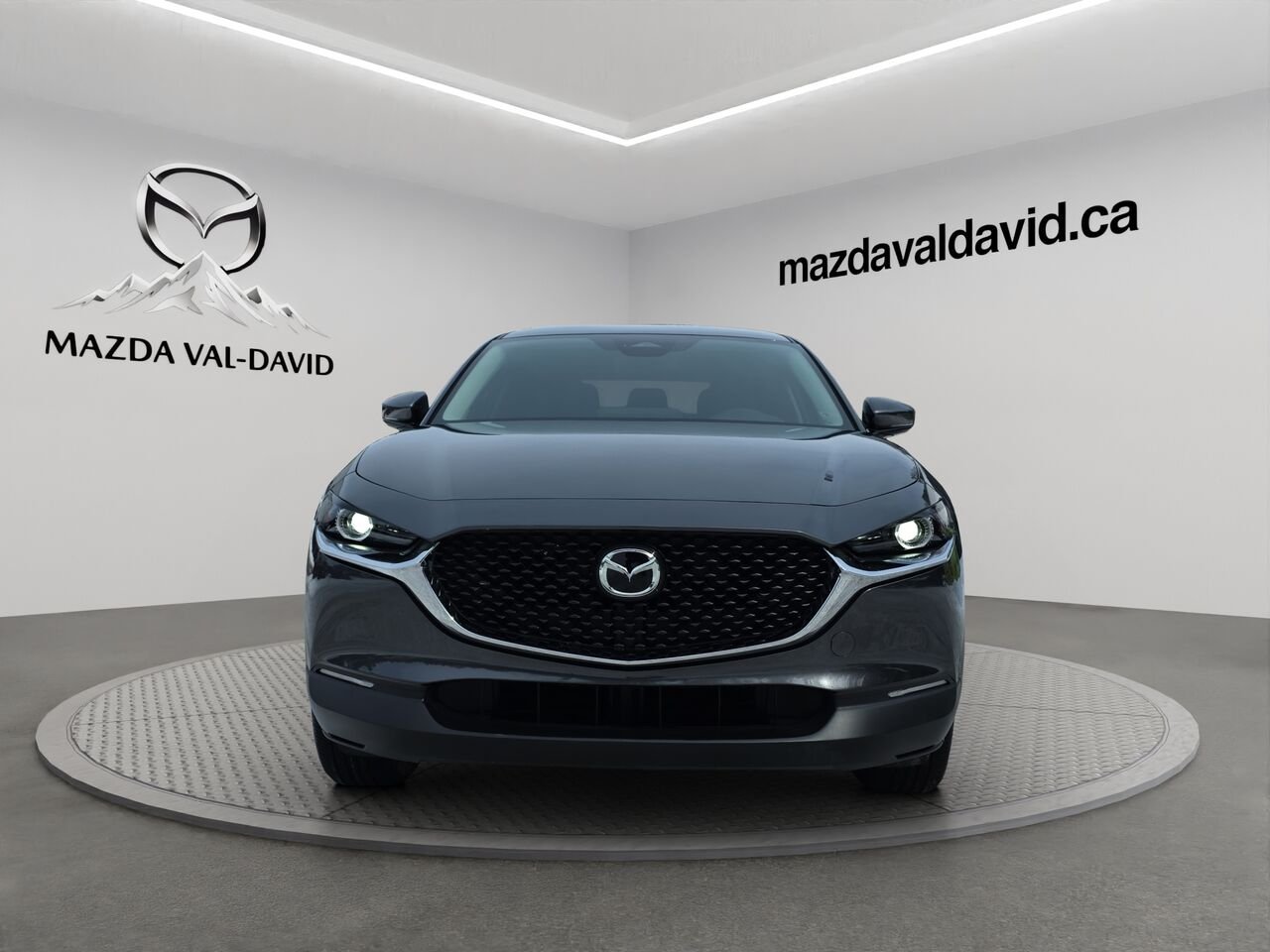 Mazda CX-30 Gs, awd, sièges, volant et rétroviseurs chauffants 2026 Gris mécanique métallisé Val-David - photo #2