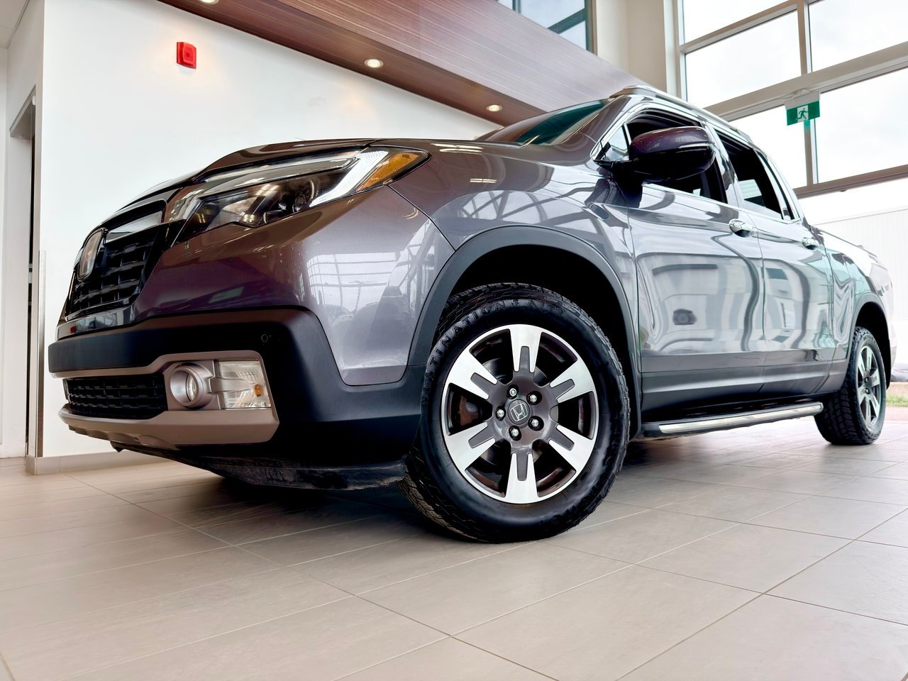 2019 Honda Ridgeline Silver Notre-Dame-des-Prairies - photo #1
