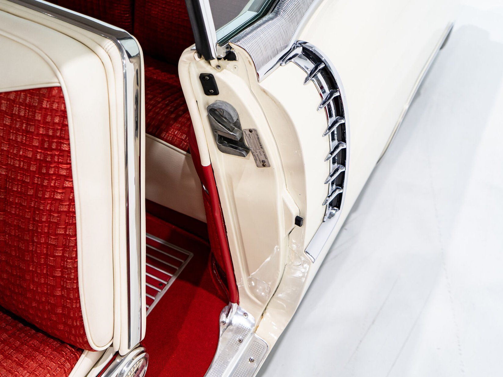 Cadillac Eldorado Seville With Factory A/C | PRIX EN USD 1956 Blanc Montréal - photo #81