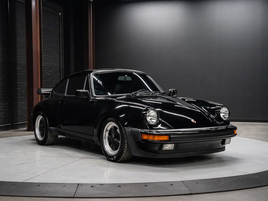 1977 Porsche 911S 1977 Black
