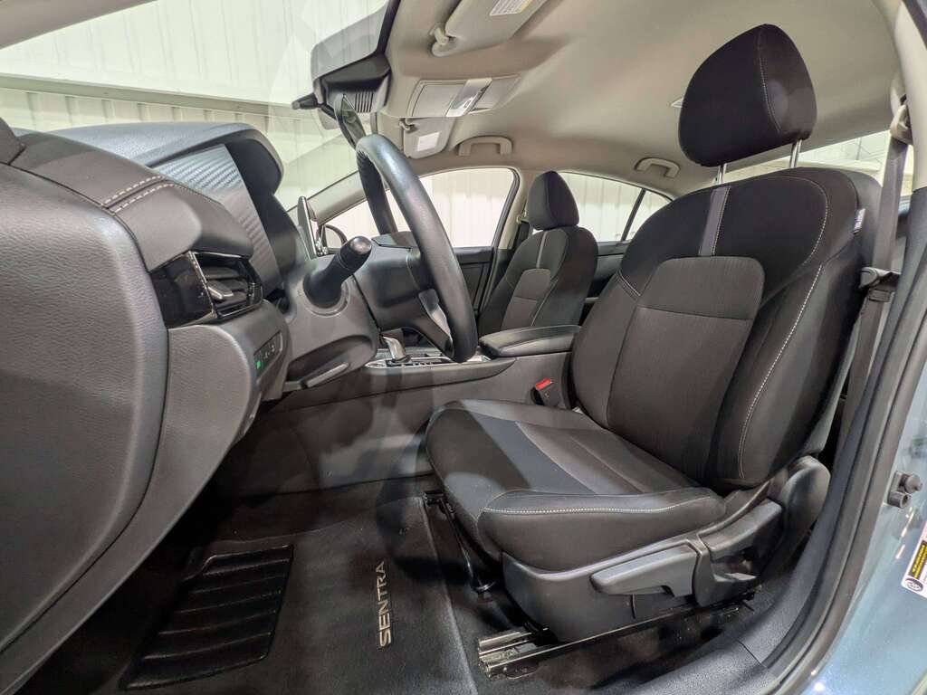2024 Nissan Sentra SV CVT Grey Val-David - photo #1