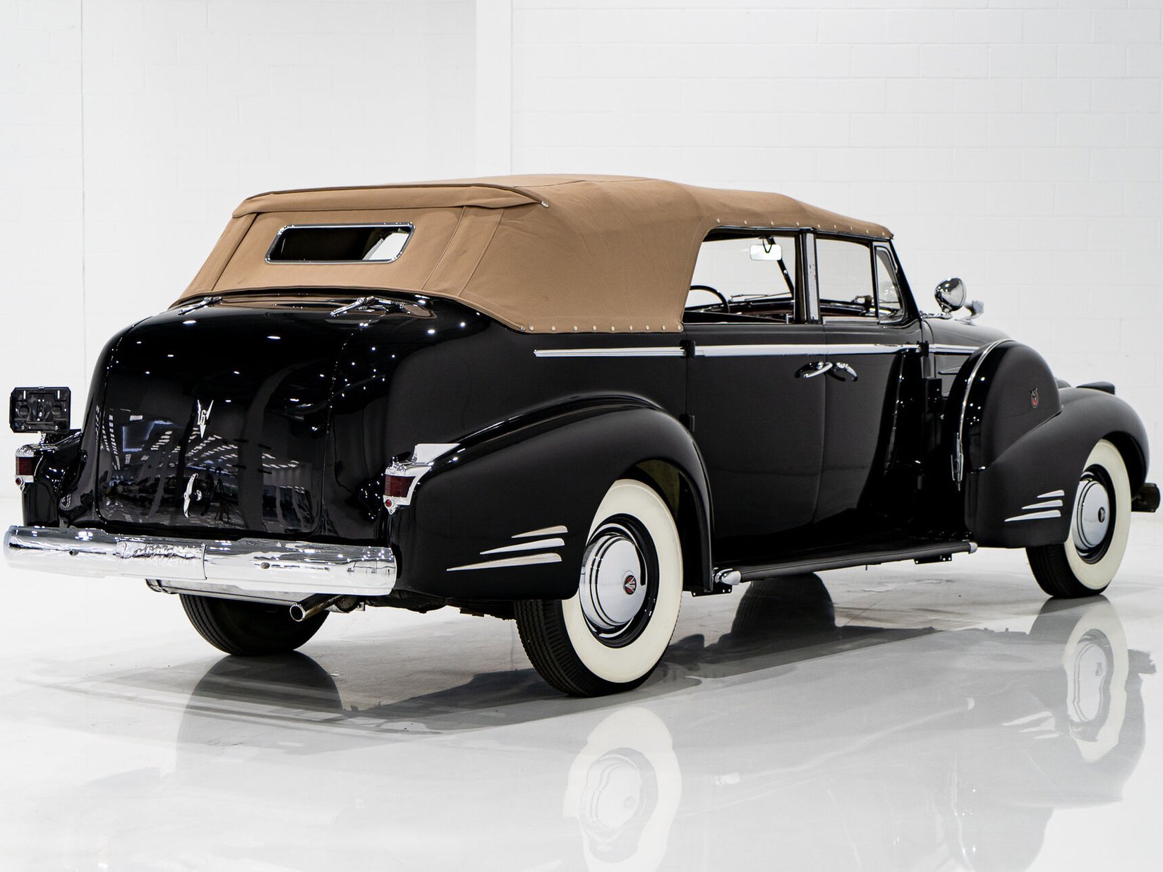 1938 Cadillac Series 90 **PRICE IN USD**1 of 13 V16 Black Montreal - photo #82