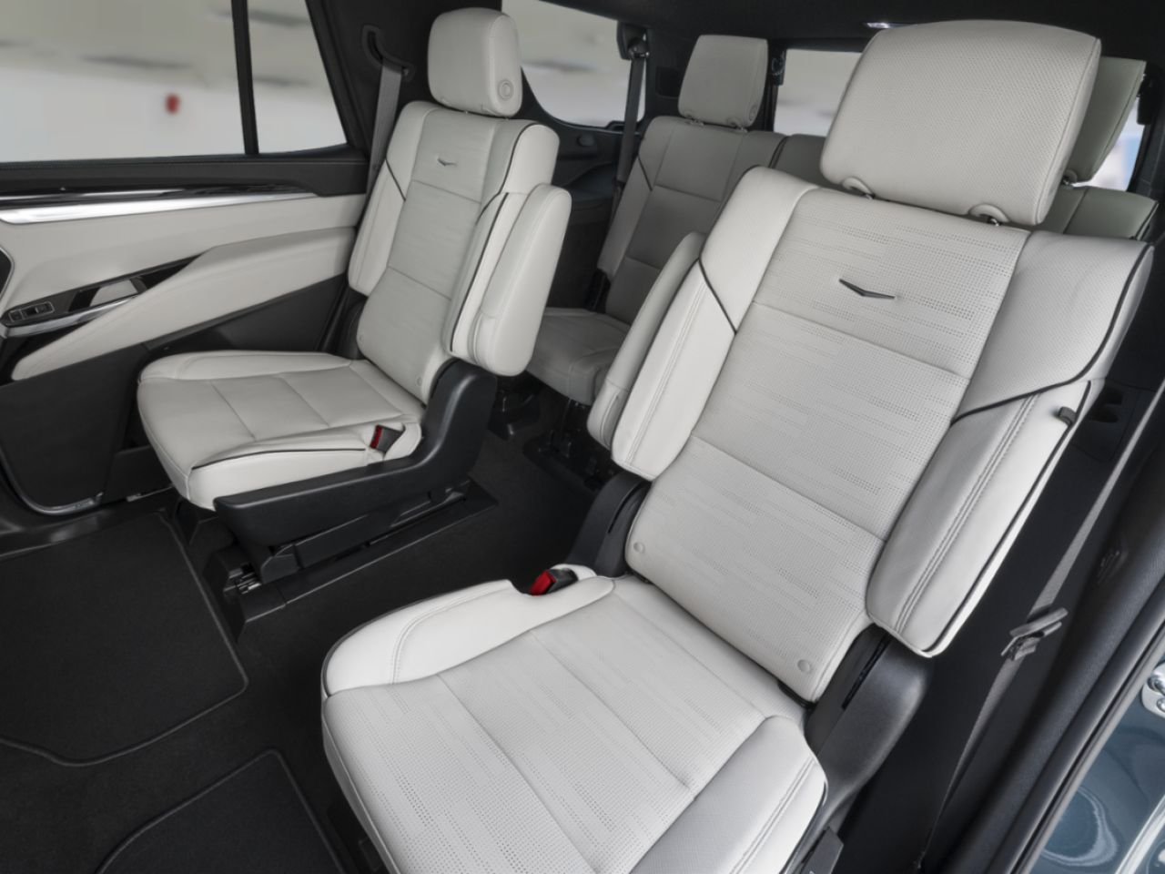 CADILLAC Escalade ESCALADE PLATINUM SPORT 4WD (1SH) 2026 Noir corbeau Laval - photo #5