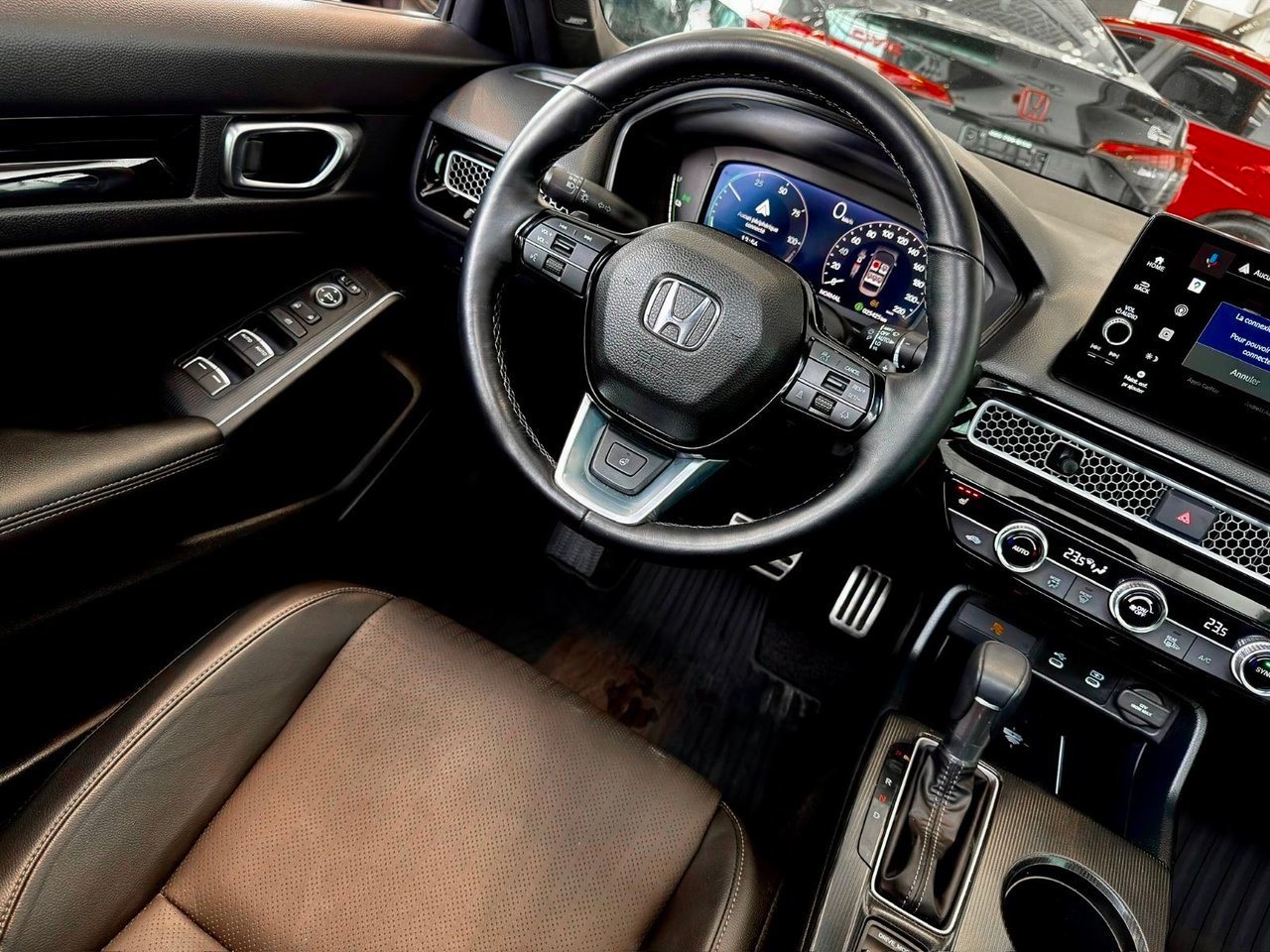 2025 Honda Civic Sedan Hybrid Notre-Dame-des-Prairies - photo #14