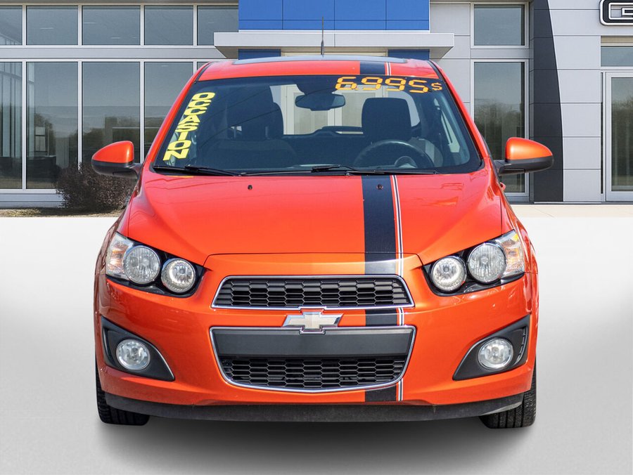 Chevrolet Sonic Hayon 5 portes LT 2012 Orange