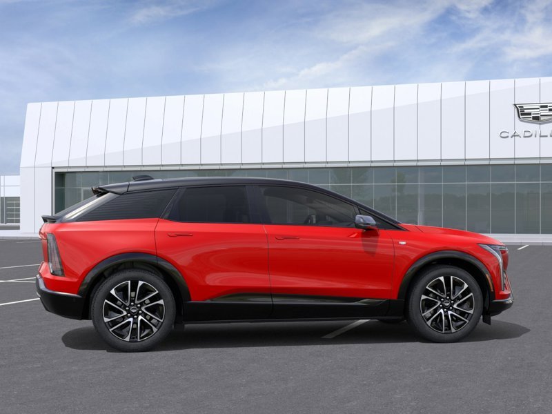 2027 CADILLAC OPTIQ 2027 Orange
