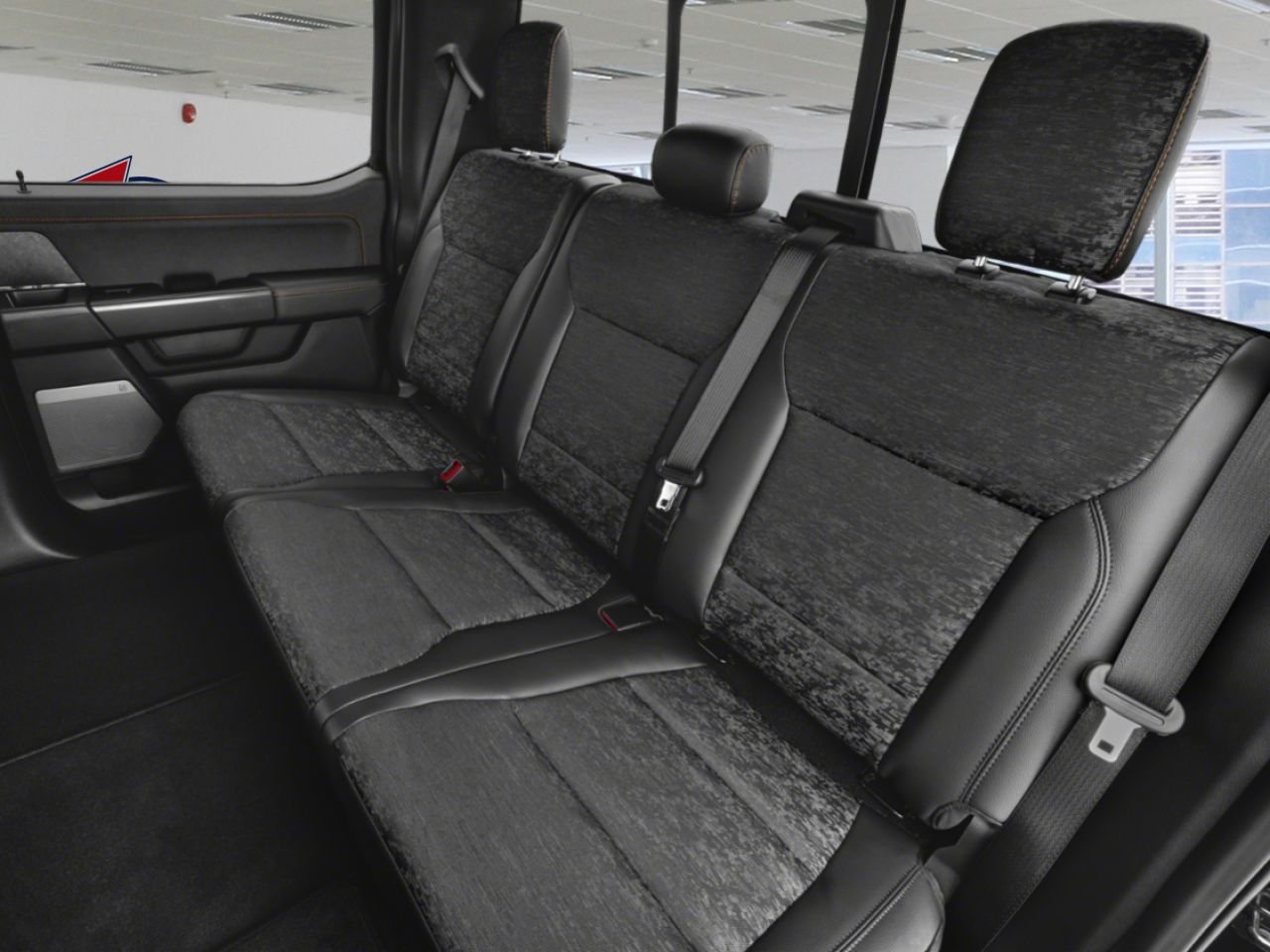 2026 Ford F-150 Agate Black Metallic La Sarre - photo #7