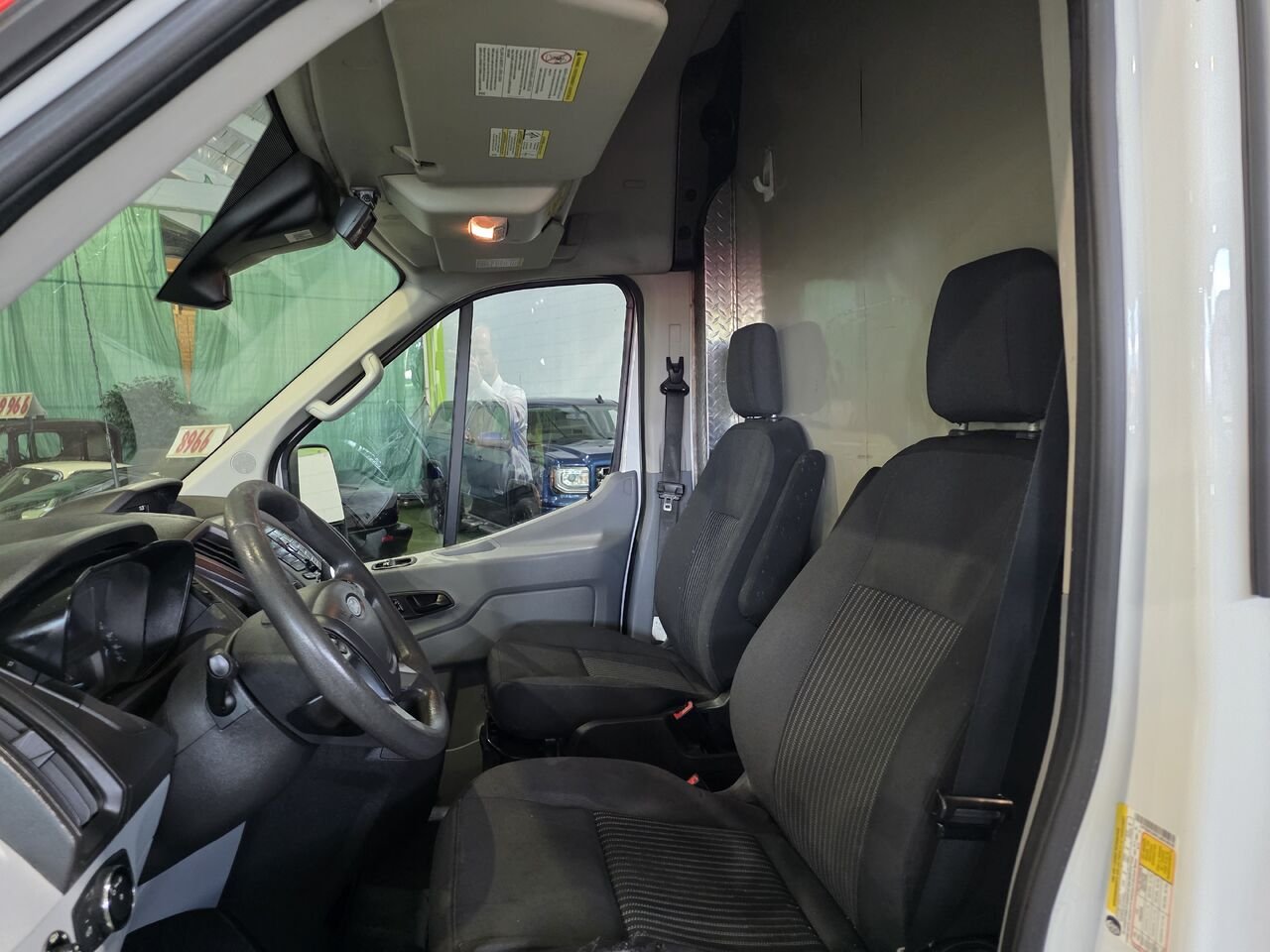 Ford Transit fourgon utilitaire 2018 Longueuil, - photo #8