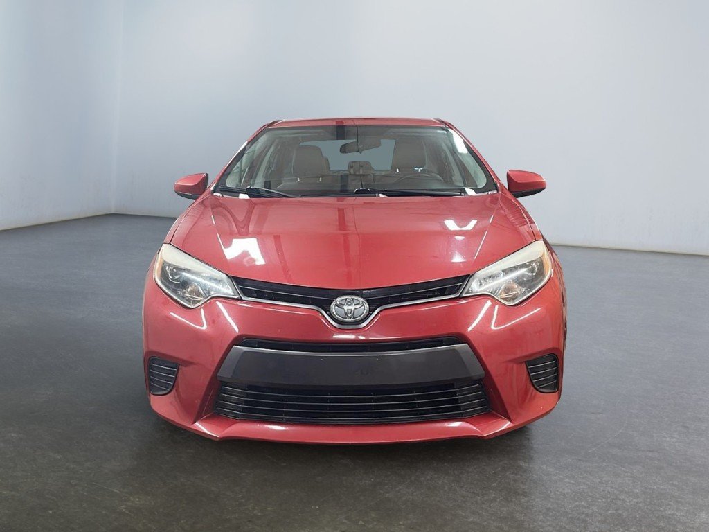 Toyota COROLLA 2016 Rouge Amos - photo #1