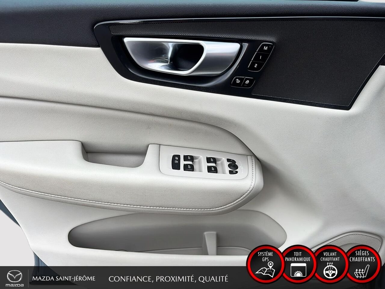 Volvo XC60 B5 PLUS DARK THEME | AWD | CAMÉRA 360 | TOIT PANO | 2024 Gris Saint-Jérôme - photo #11
