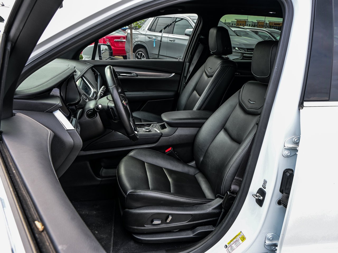 2024 Cadillac XT6 AWD 4dr Luxury White Sherwood Park - photo #16